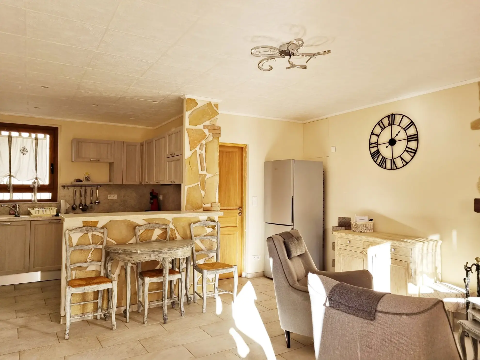 Appartement 3 pièces meublé avec terrasse et vue panoramique à Belvédère 