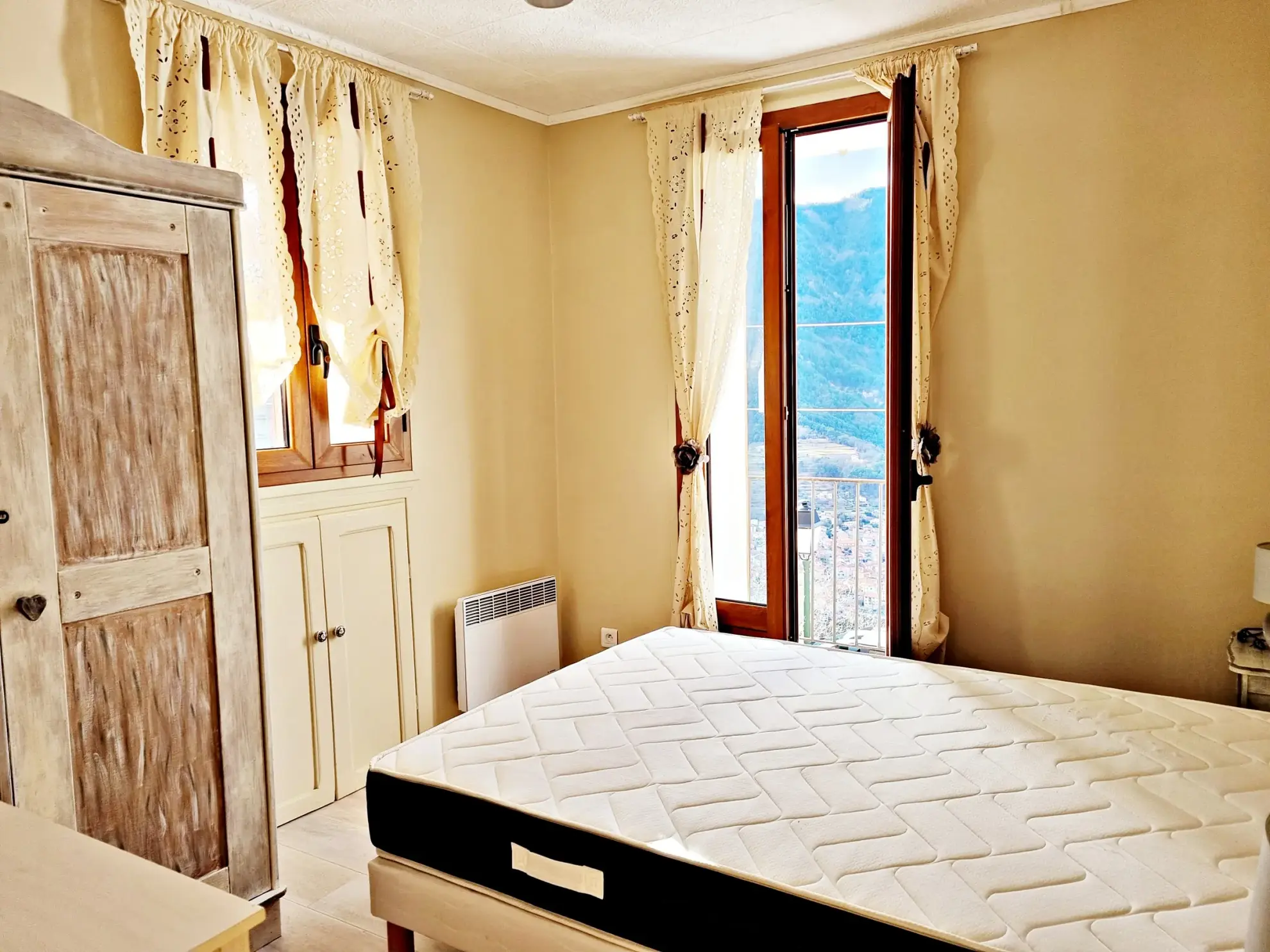 Appartement 3 pièces meublé avec terrasse et vue panoramique à Belvédère 