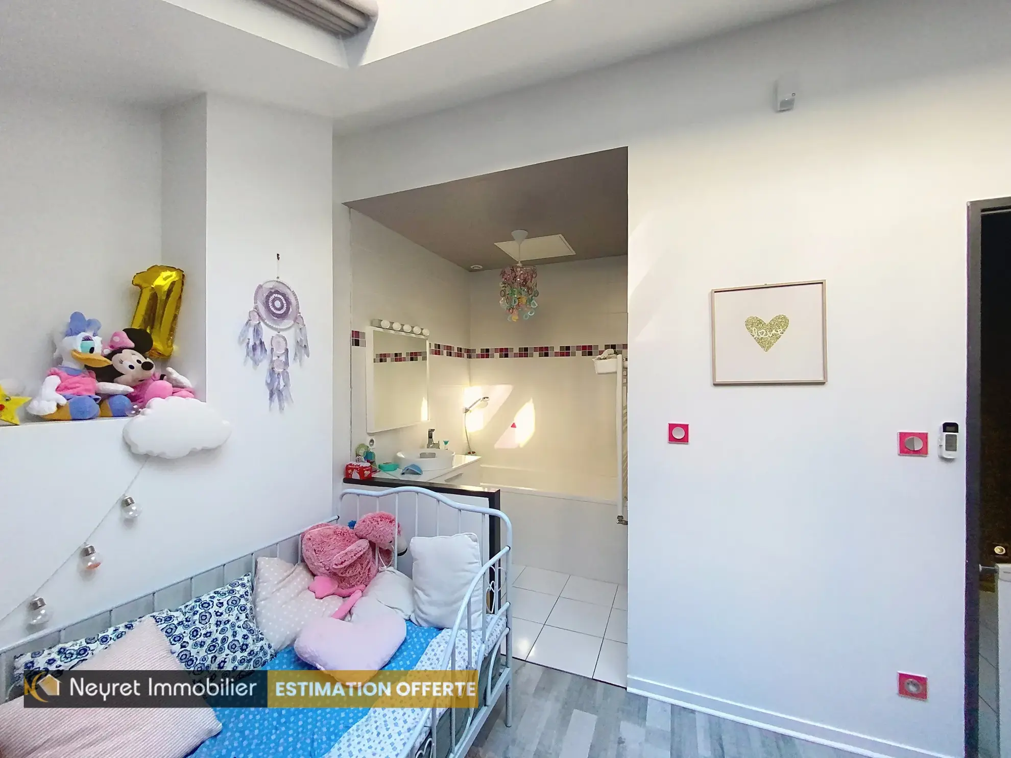 Loft de 161 m² avec terrasse à Saint-Étienne - Spacieux et lumineux 