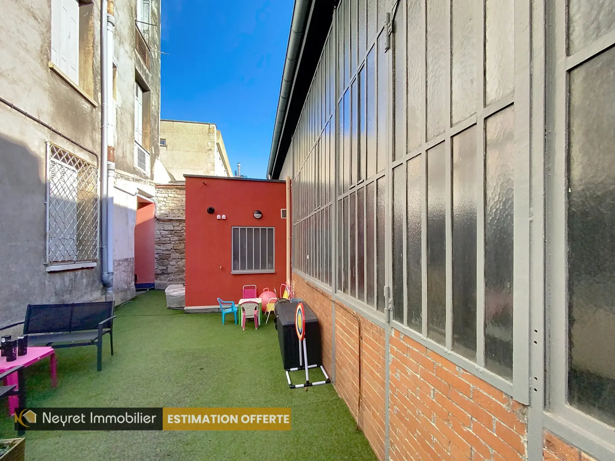 Loft de 161 m² avec terrasse à Saint-Étienne - Spacieux et lumineux 