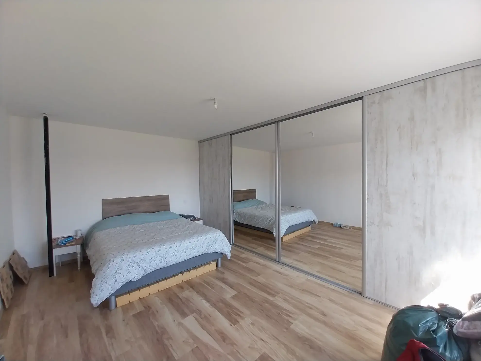 Maison récente de plain-pied à Oriocourt, adaptée PMR, 148 m² avec jardin piscinable 