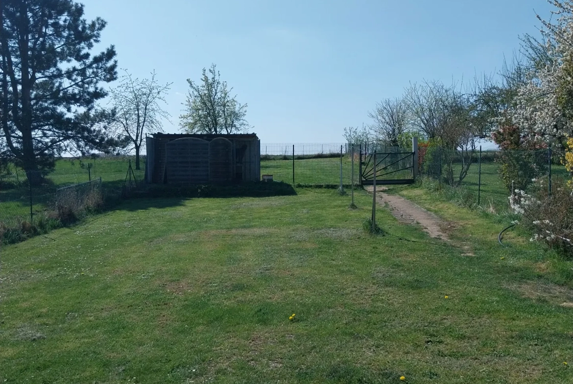 Maison récente de plain-pied à Oriocourt, adaptée PMR, 148 m² avec jardin piscinable 
