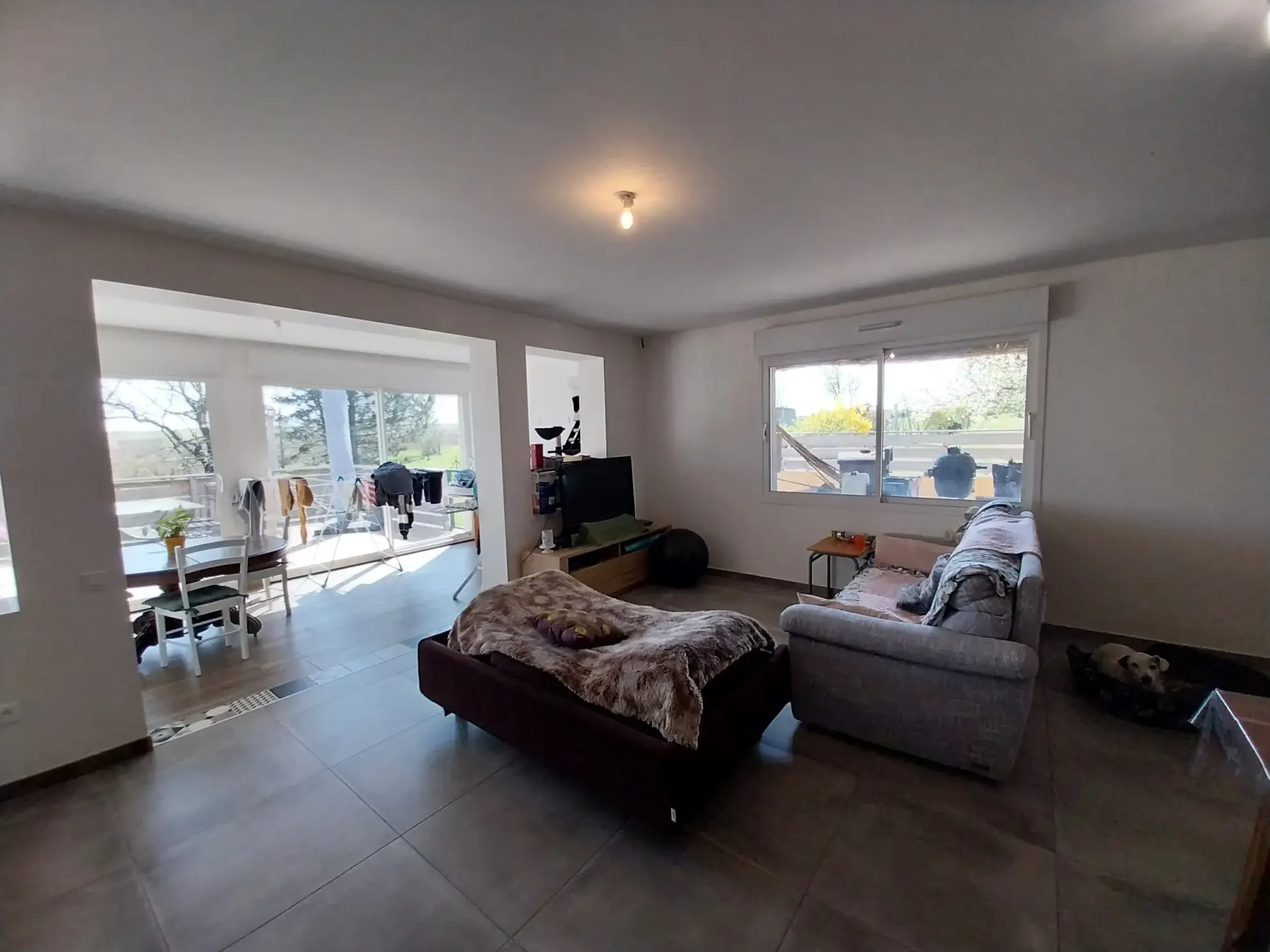 Maison récente de plain-pied à Oriocourt, adaptée PMR, 148 m² avec jardin piscinable 