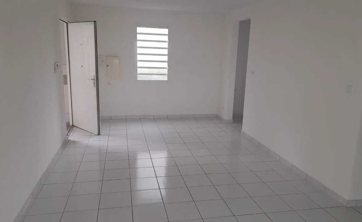 Appartement T3 à Le Lamentin, investissement locatif, 61 m², terrasse, parking 
