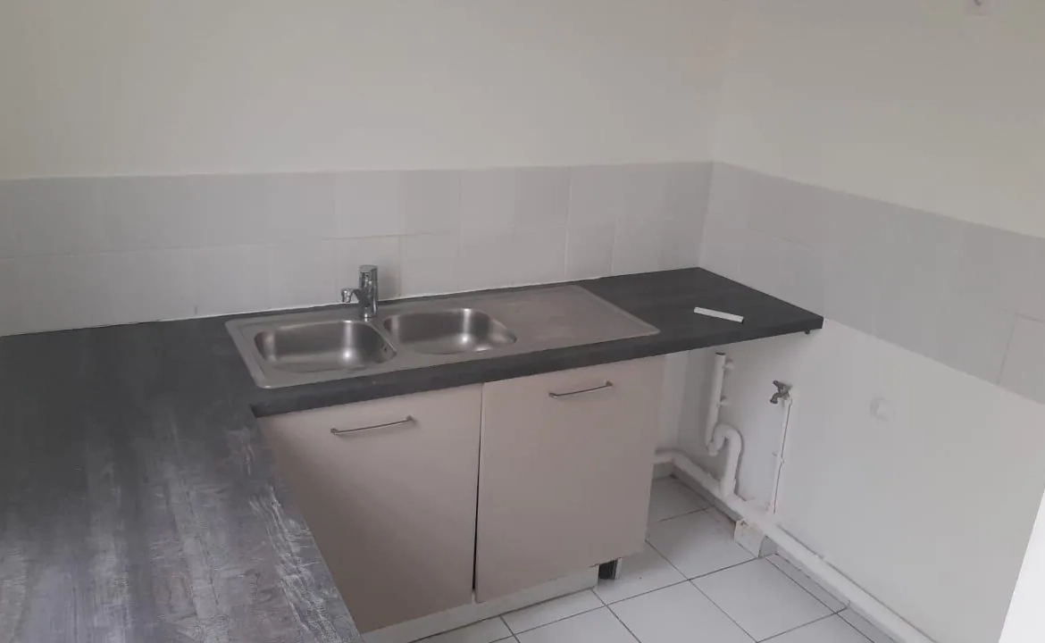 Appartement T3 à Le Lamentin, investissement locatif, 61 m², terrasse, parking 