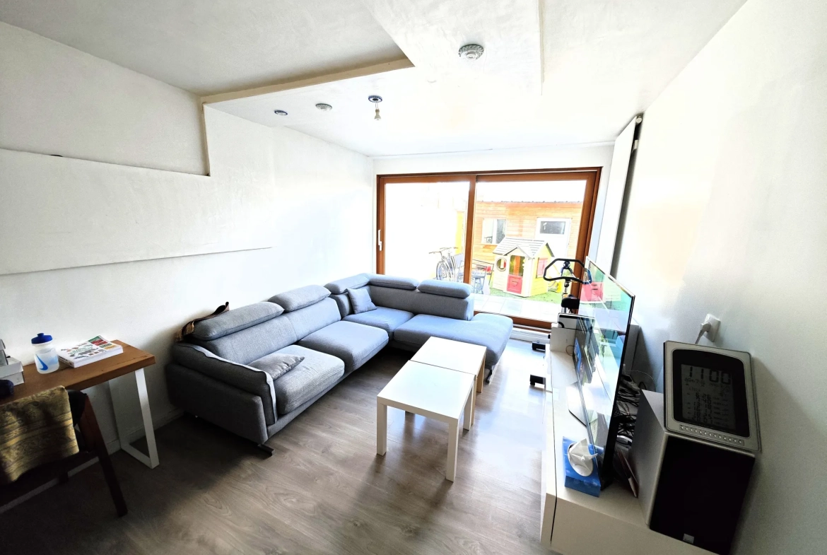 Maison familiale lumineuse à Villeneuve-d'Ascq - 89 m² avec jardin 