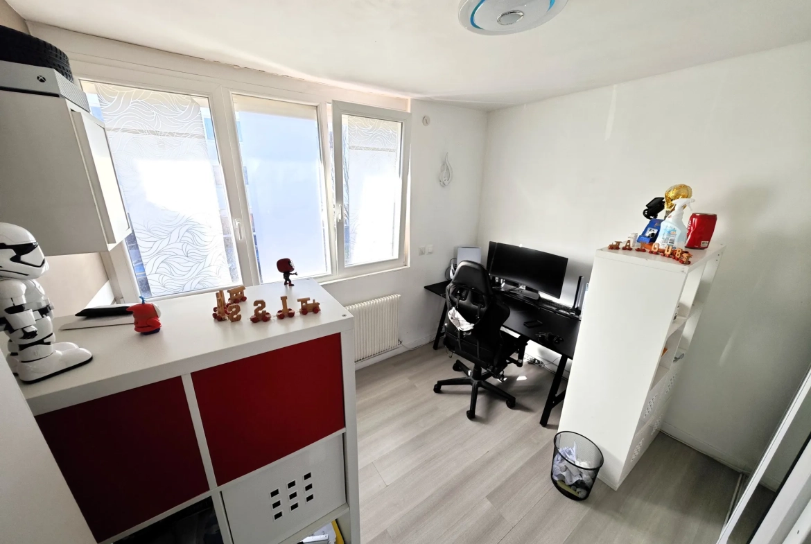 Maison familiale lumineuse à Villeneuve-d'Ascq - 89 m² avec jardin 