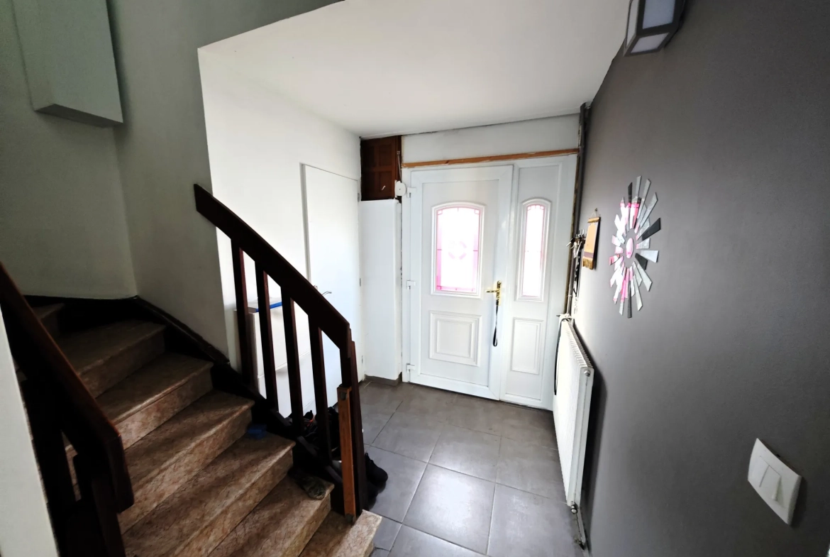 Maison familiale lumineuse à Villeneuve-d'Ascq - 89 m² avec jardin 