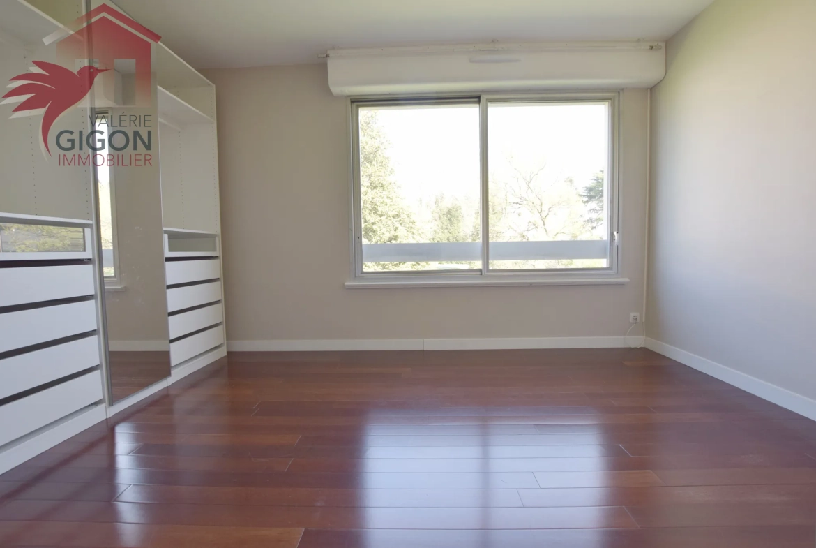 Bel appartement F6 à Montbéliard avec terrasse et vue sur la verdure 