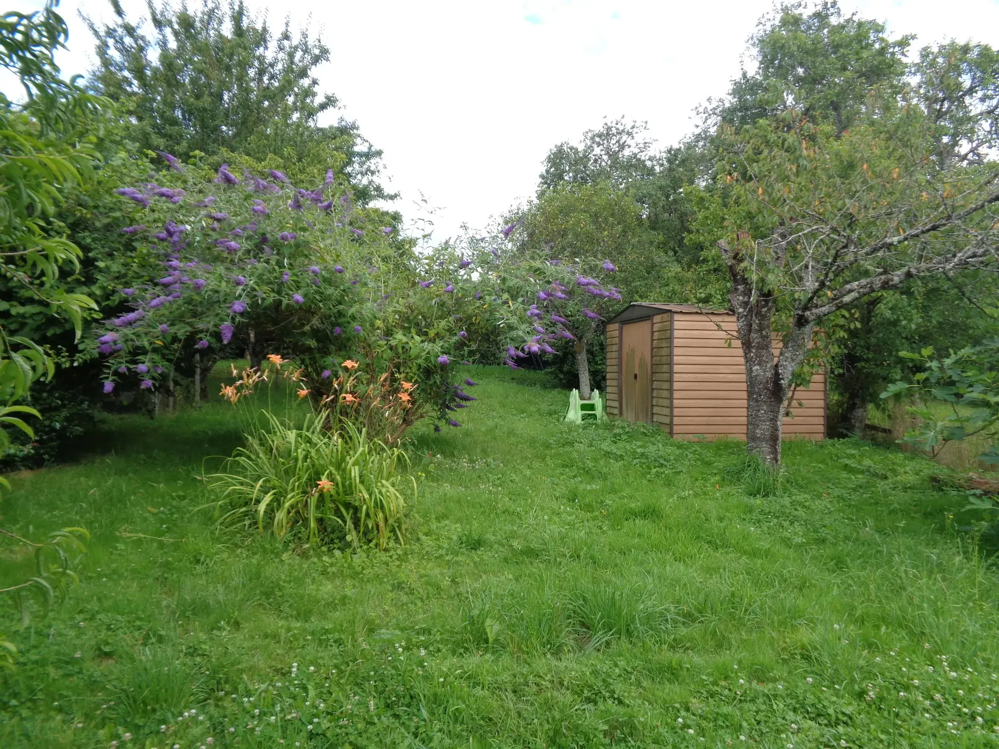 À vendre maison 140 m² avec dépendances et grand terrain à Nolay 