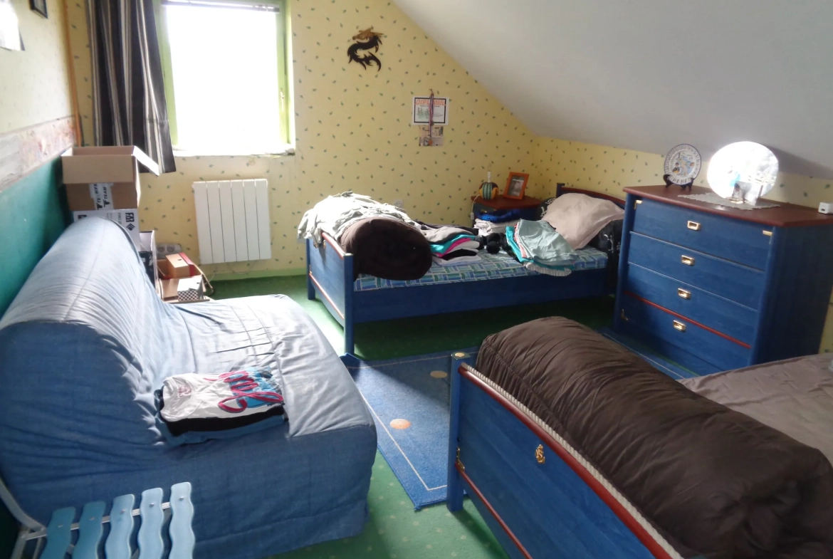 À vendre maison 140 m² avec dépendances et grand terrain à Nolay 