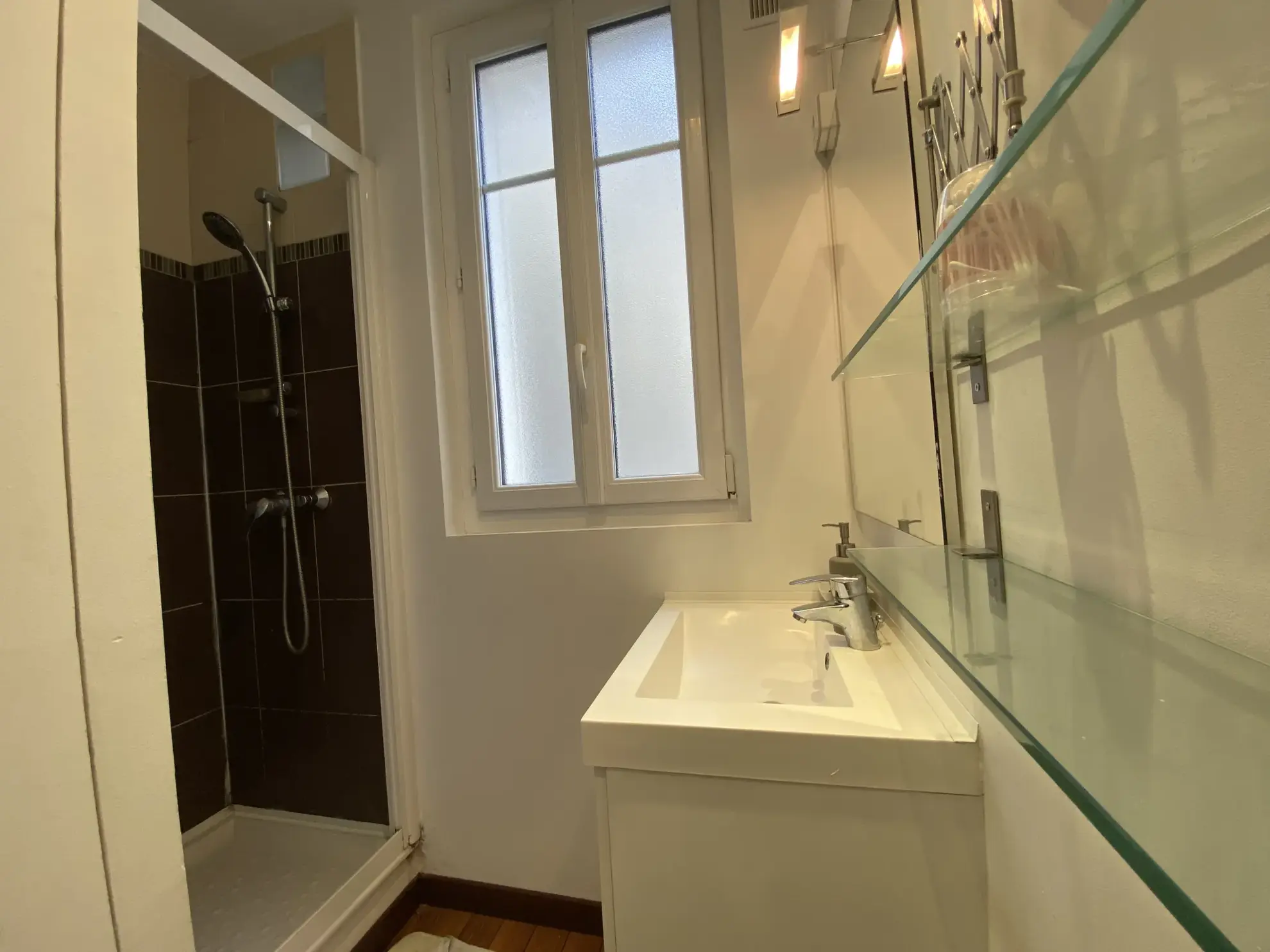Appartement 2 pièces de 31,67 m² à Montreuil, proximité RER et lignes de métro 