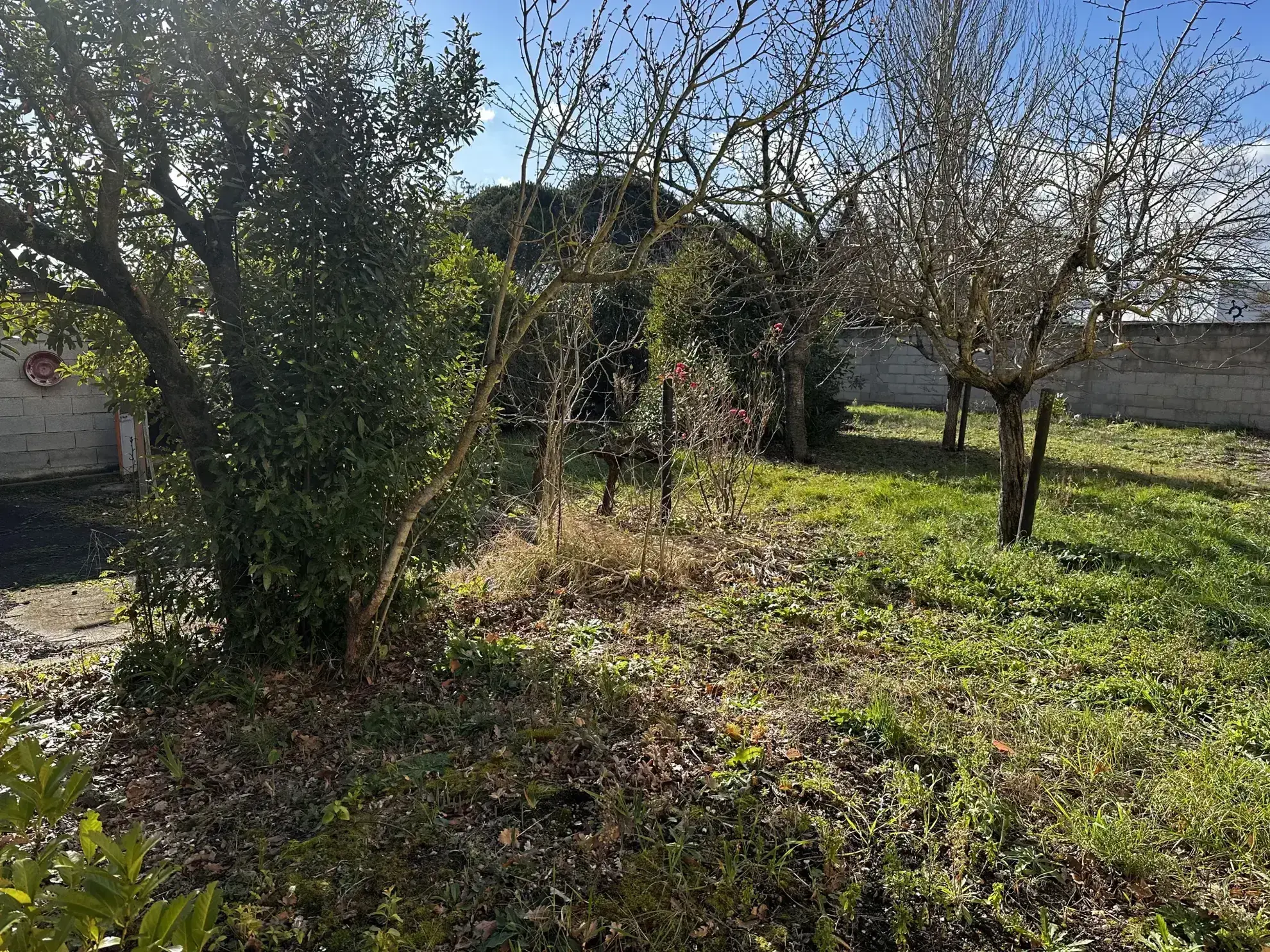 Belle maison 4 chambres avec garage et jardin à Pezens près de Carcassonne 