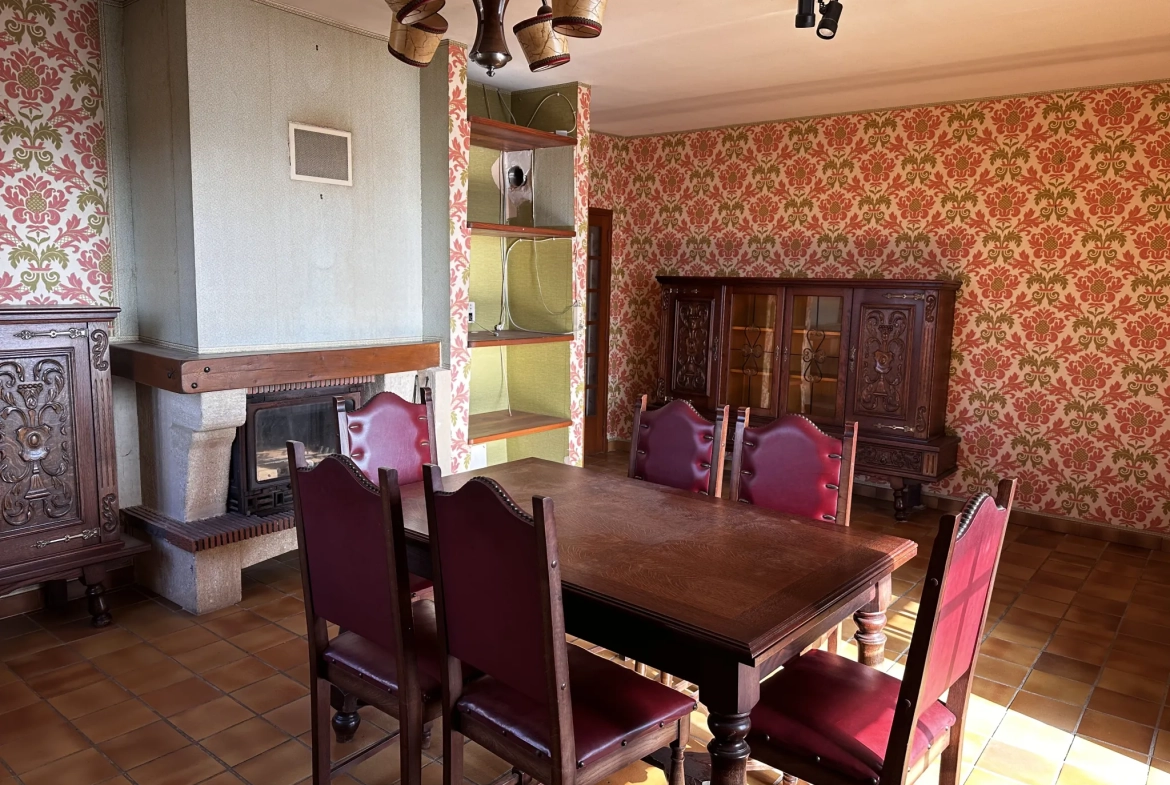 Belle maison 4 chambres avec garage et jardin à Pezens près de Carcassonne 