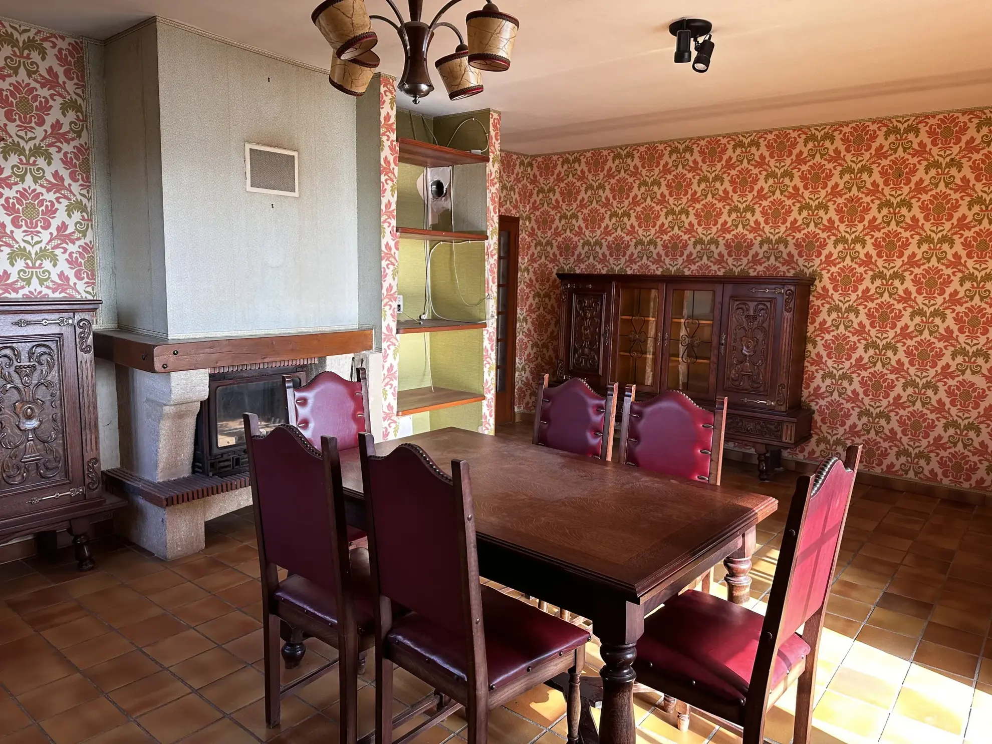 Belle maison 4 chambres avec garage et jardin à Pezens près de Carcassonne 