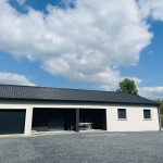 Maison neuve de plain-pied avec garage et annexe à Grugies