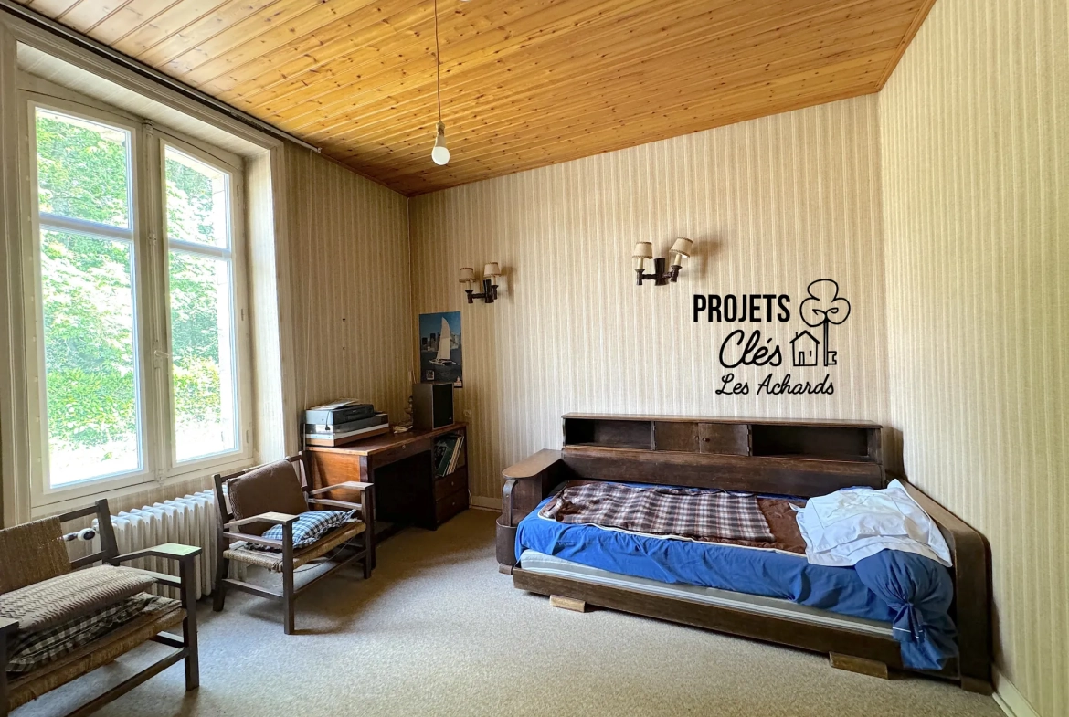 Charmante maison à rénover avec 3 chambres et grand jardin à Les Achards 