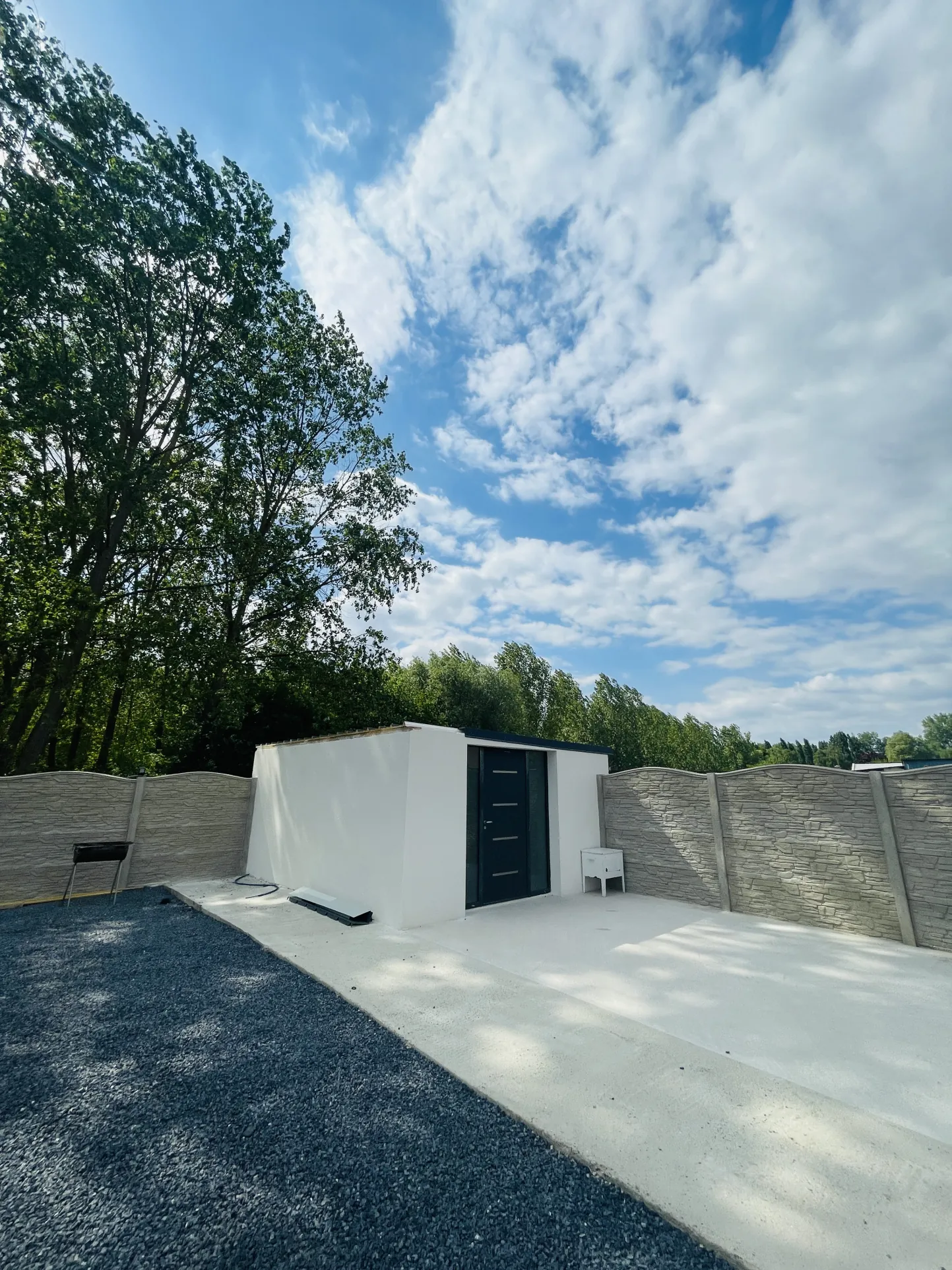 Maison neuve de plain-pied avec garage et annexe à Grugies 