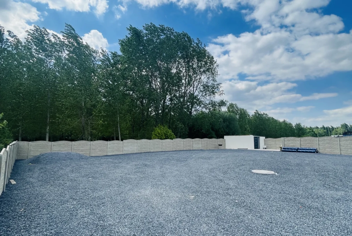 Maison neuve de plain-pied avec garage et annexe à Grugies 