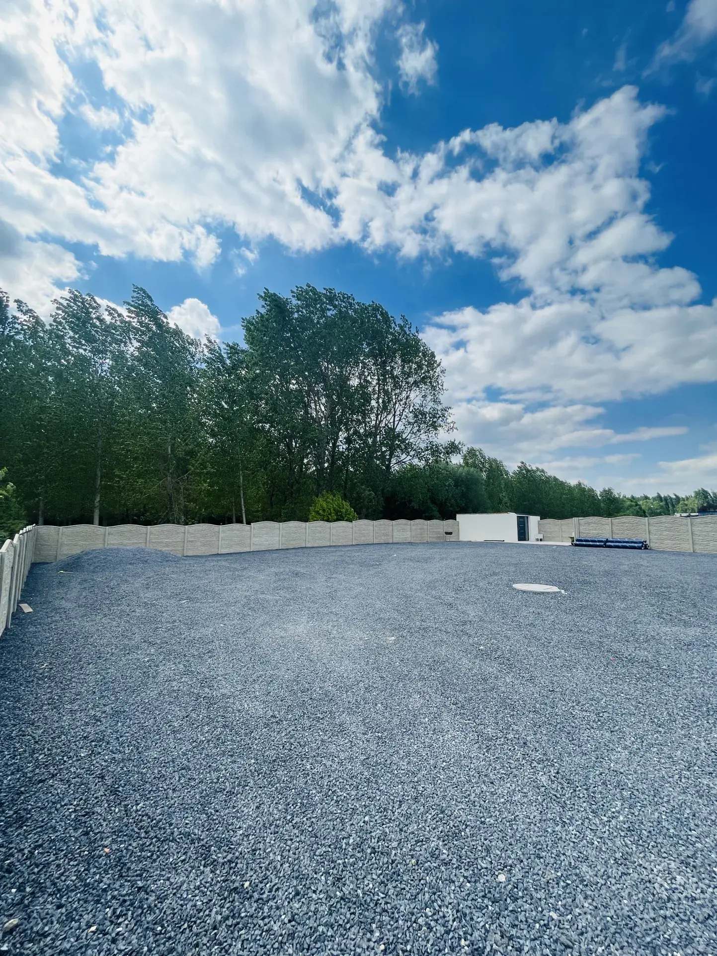 Maison neuve de plain-pied avec garage et annexe à Grugies 