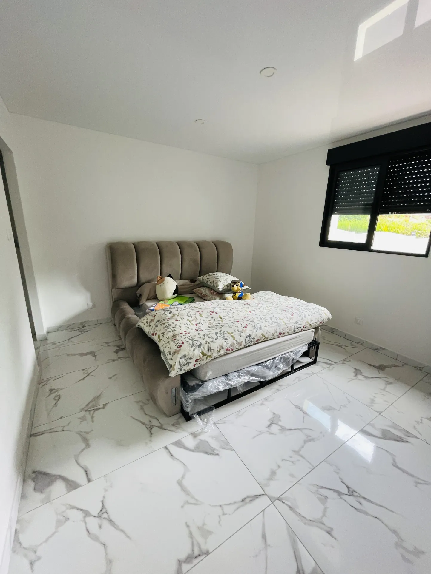 Maison neuve de plain-pied avec garage et annexe à Grugies 