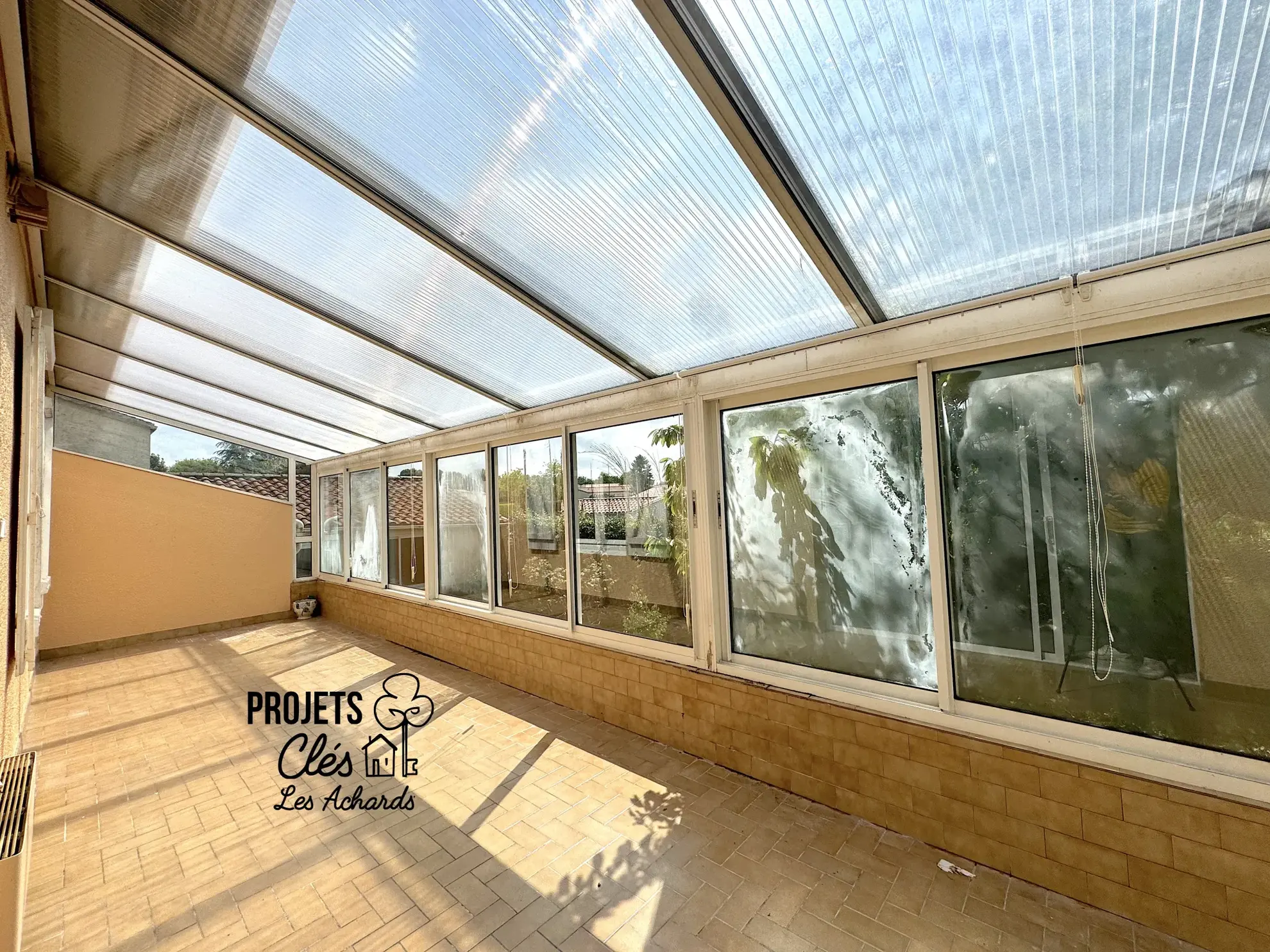 Charmante maison à rénover avec 3 chambres et grand jardin à Les Achards 