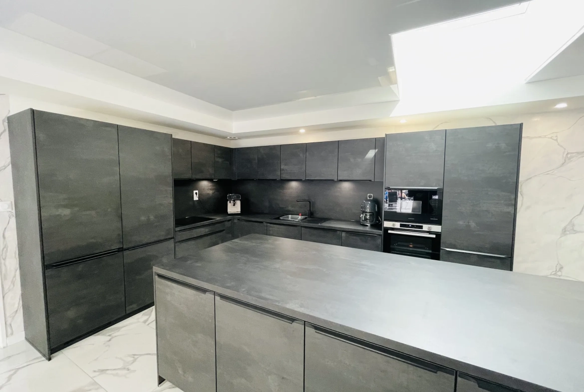 Maison neuve de plain-pied avec garage et annexe à Grugies 