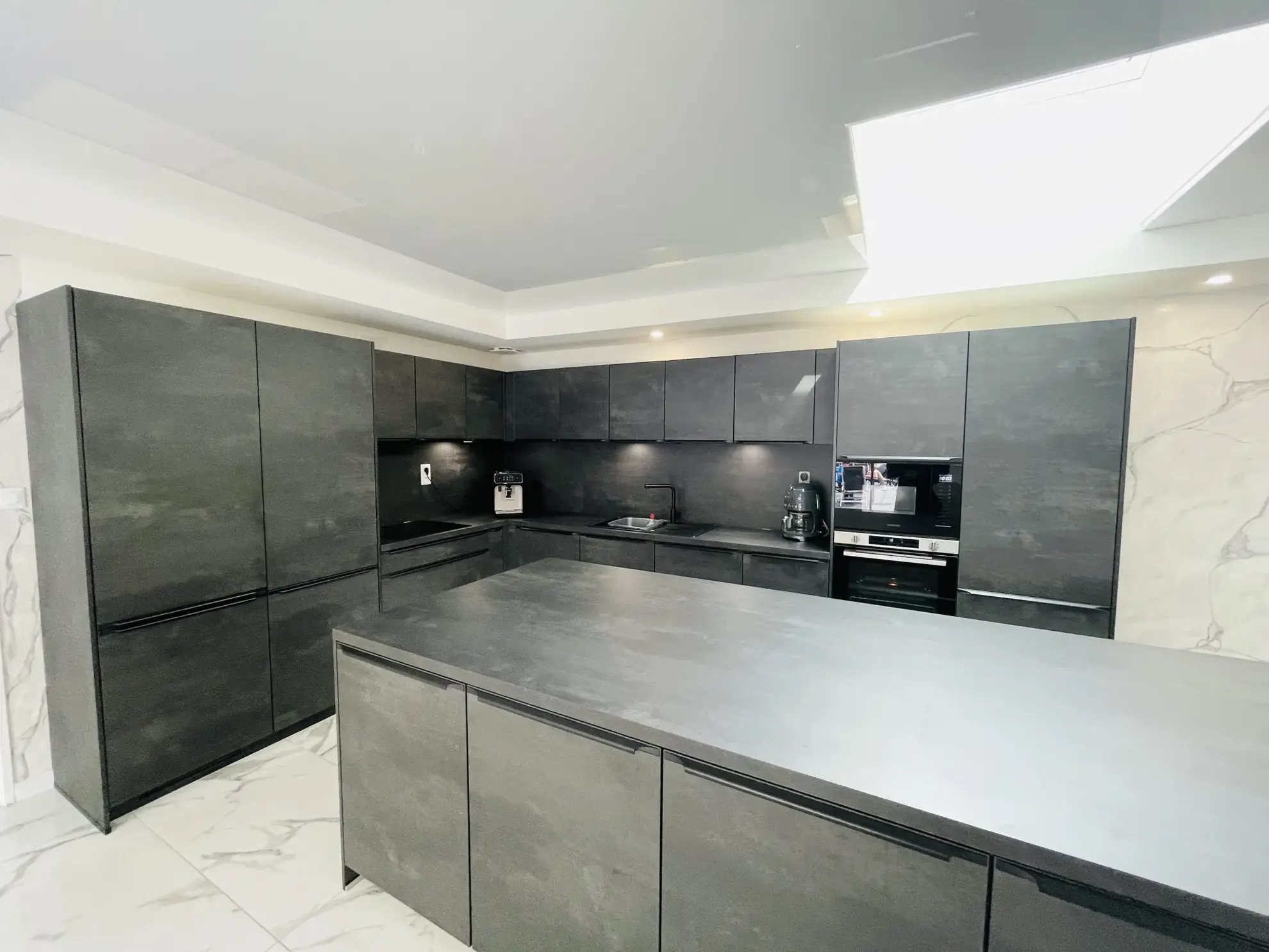 Maison neuve de plain-pied avec garage et annexe à Grugies 