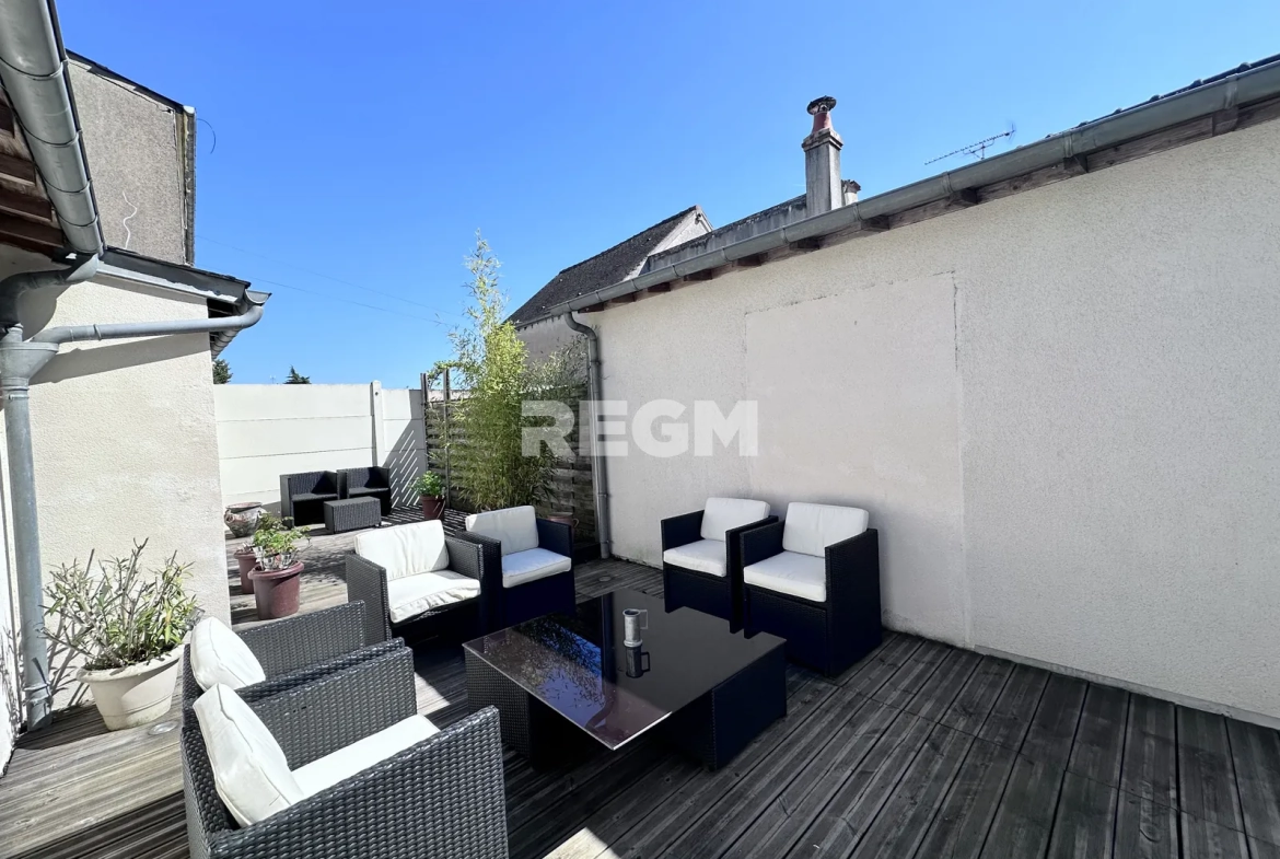 Magnifique appartement T2 de 79 m² avec terrasse à Orléans Murlins 