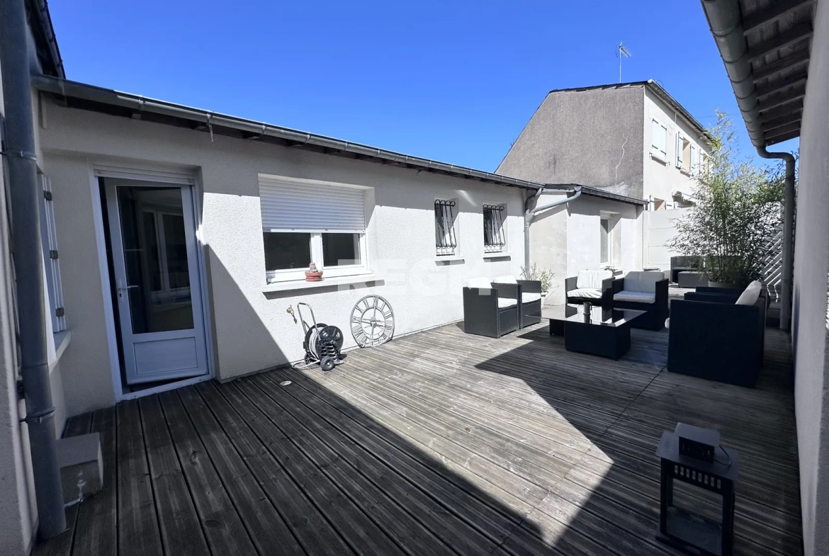 Magnifique appartement T2 de 79 m² avec terrasse à Orléans Murlins 