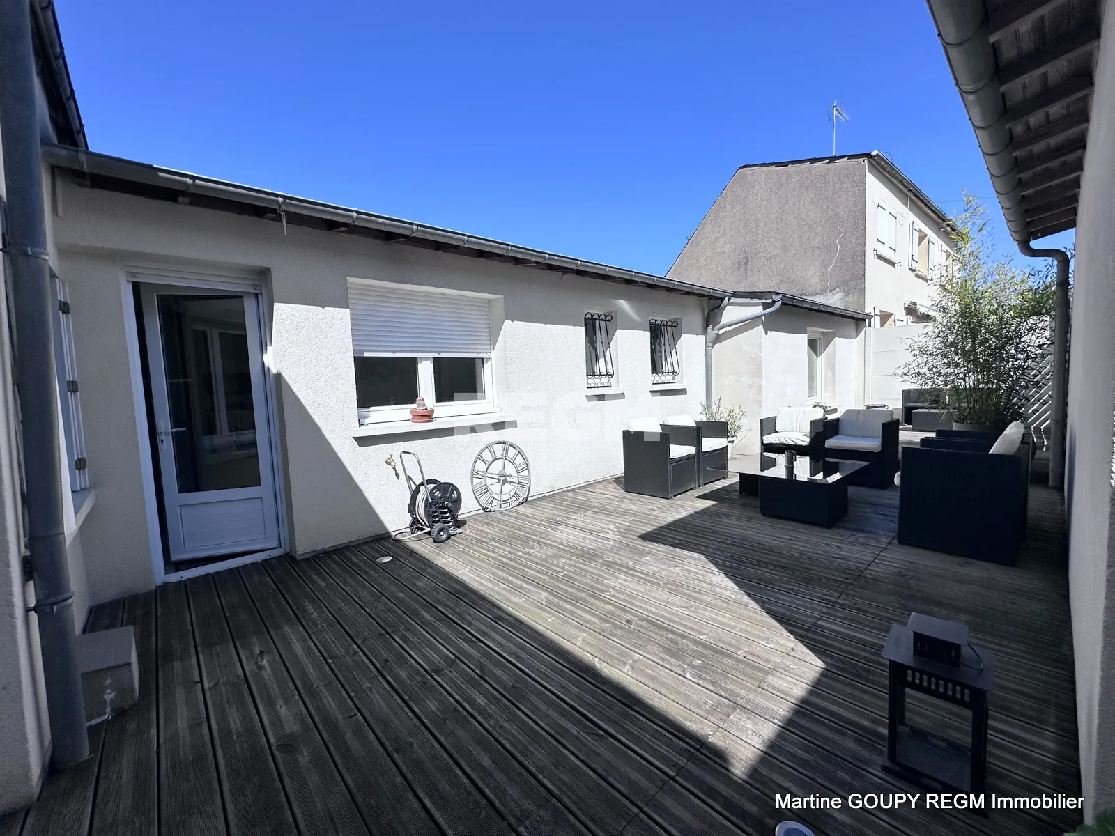Magnifique appartement T2 de 79 m² avec terrasse à Orléans Murlins 