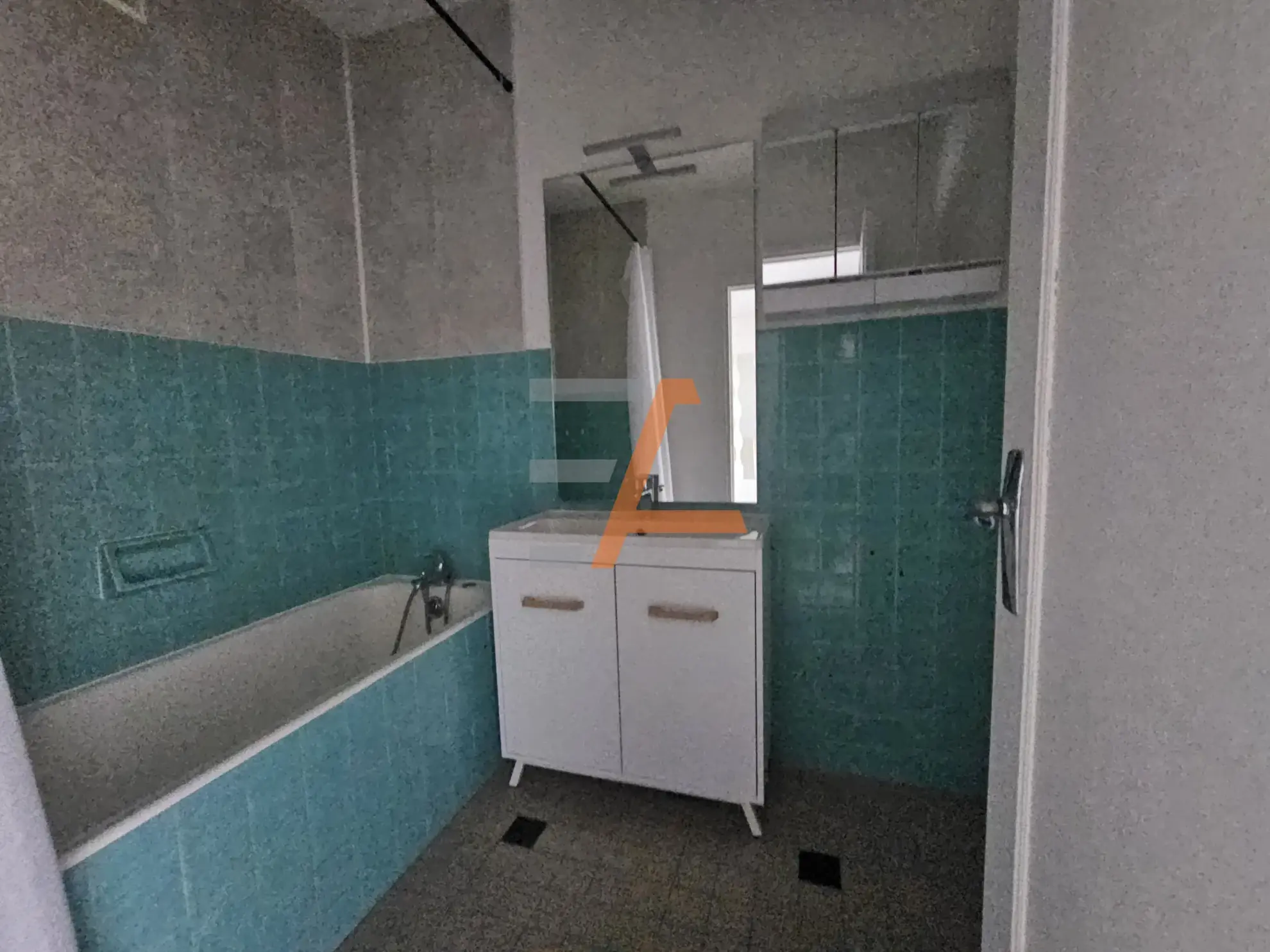 Appartement 39 m² à Villeboeuf avec balcon, parking et vue panoramique 