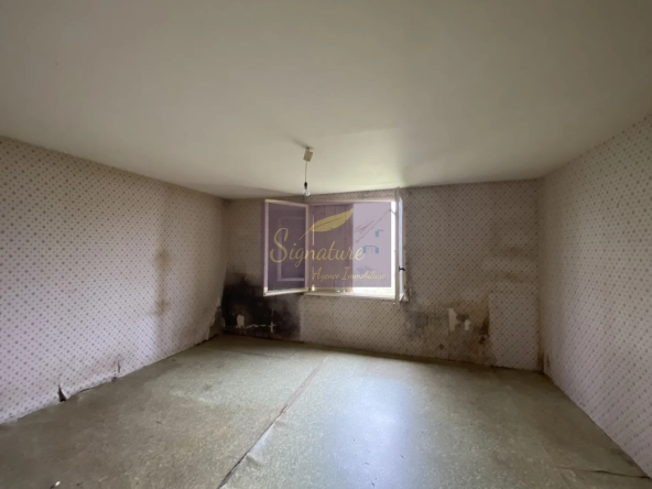 Maison de plain-pied avec terrain constructible à Change (72560) 
