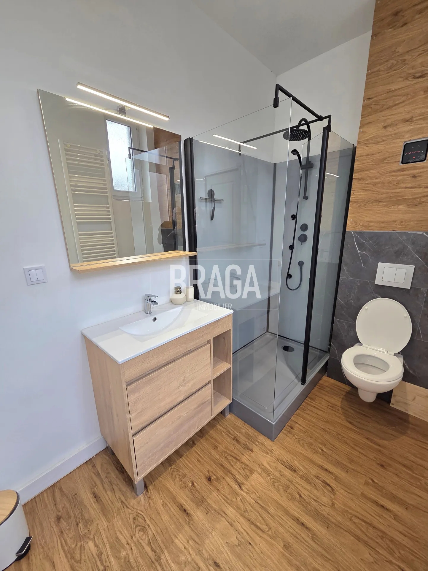 Appartement rénové avec vue mer à Boulogne-sur-Mer – Opportunité à 98 000 € 