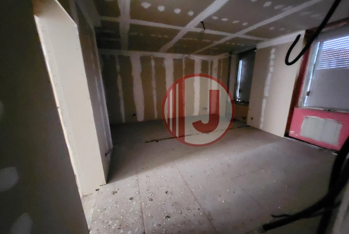 Immeuble à vendre à Mulhouse – Opportunité d’investissement avec potentiel de 6 appartements 