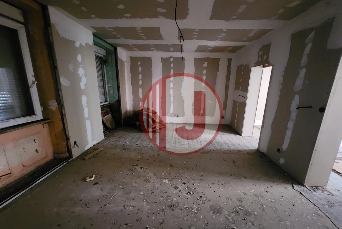 Immeuble à vendre à Mulhouse – Opportunité d’investissement avec potentiel de 6 appartements 