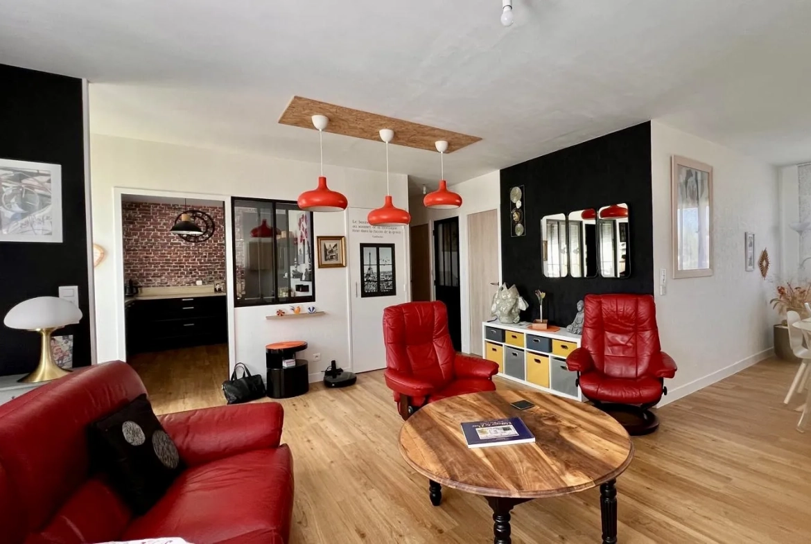 Maison rénovée de 76 m² à Pont-Sainte-Marie avec jardin et sous-sol, proche Troyes 