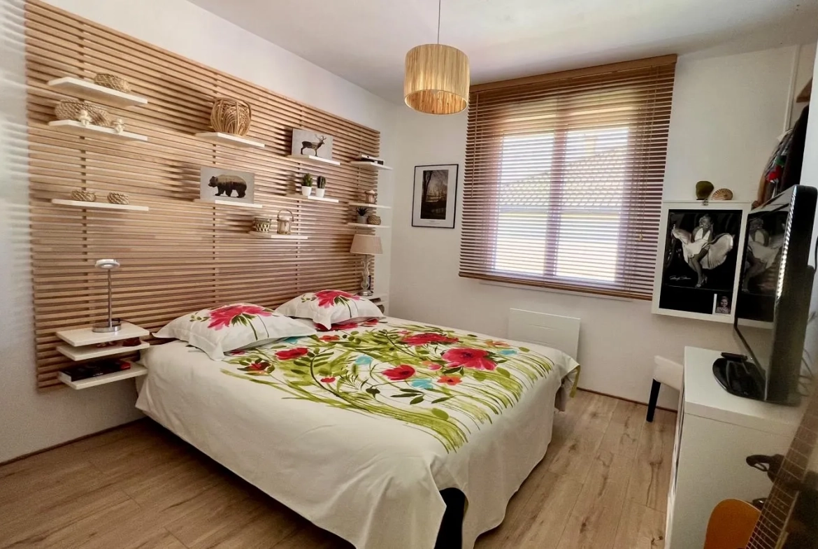 Maison rénovée de 76 m² à Pont-Sainte-Marie avec jardin et sous-sol, proche Troyes 