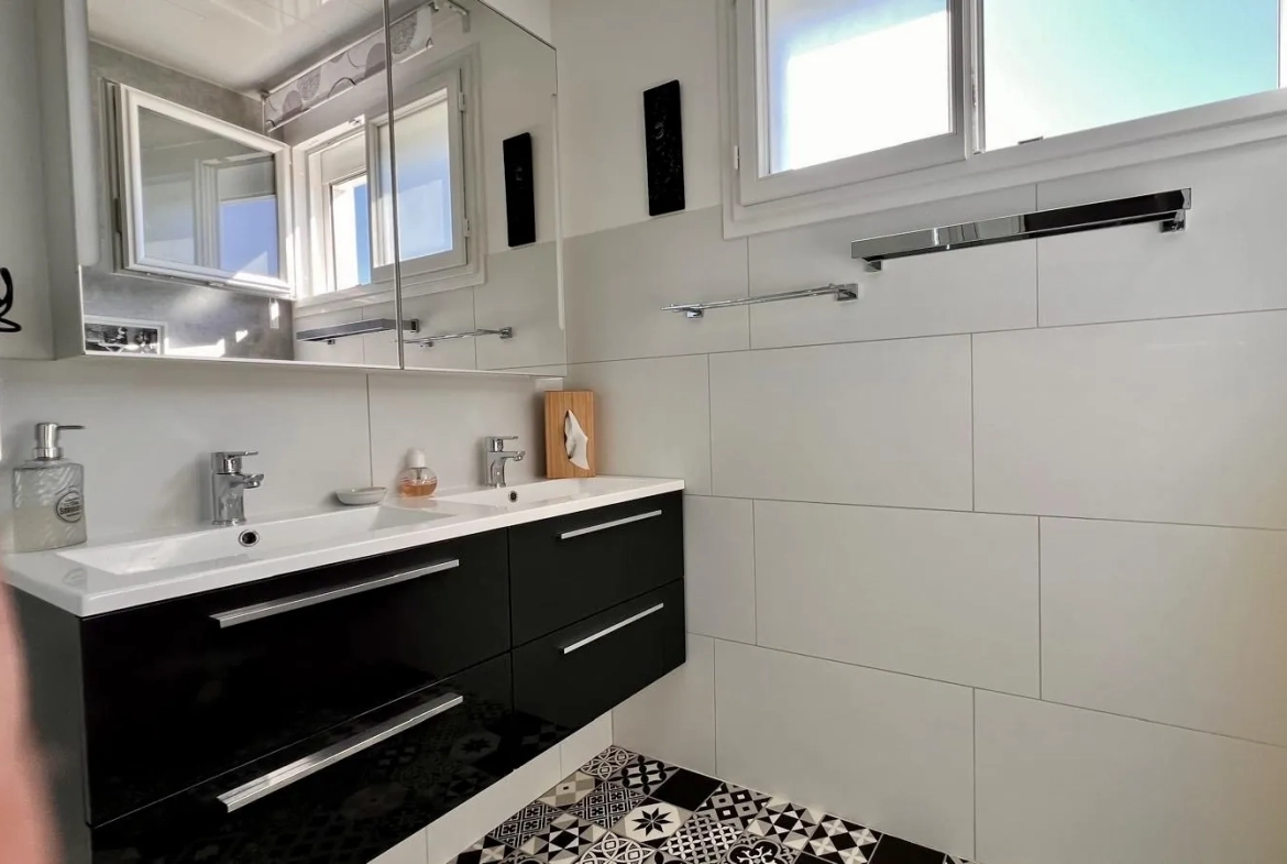 Maison rénovée de 76 m² à Pont-Sainte-Marie avec jardin et sous-sol, proche Troyes 