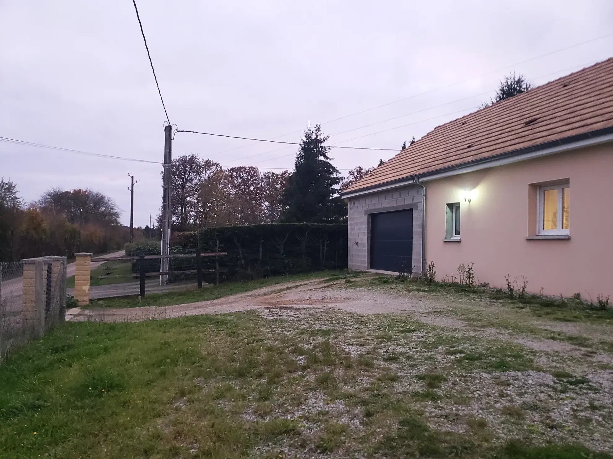 Maison de plain-pied récente de 94 m² avec garage à l'Aigle 