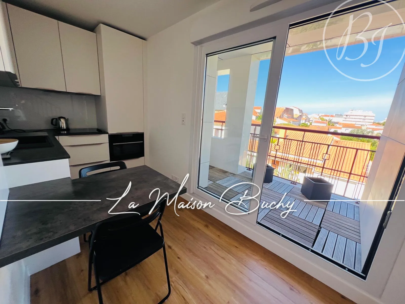 Appartement duplex 3 pièces avec balcon et parking à Les Sables d'Olonne 