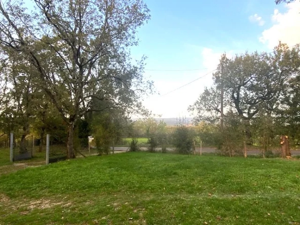 Maison de plain-pied à Milhars avec terrain de 970 m², proche Cordes-sur-Ciel 