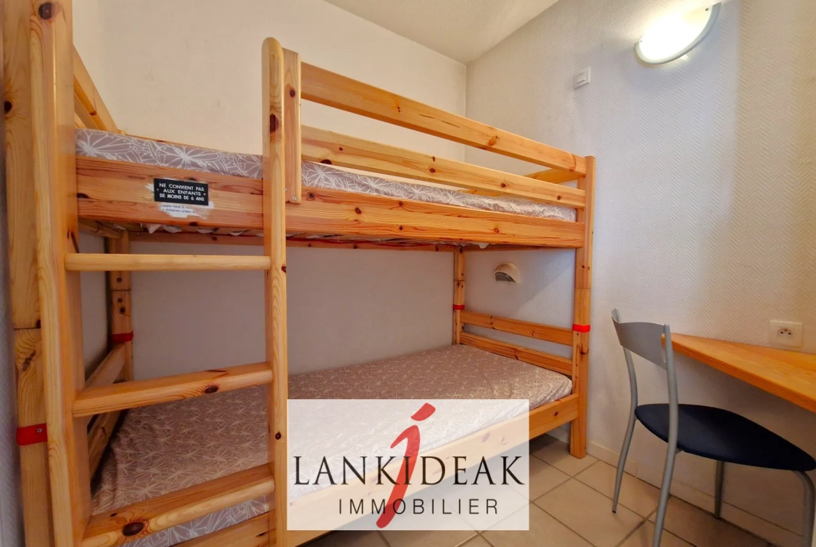 Appartement T2 bis de 48 m² avec terrasse et piscine à Bassussarry 