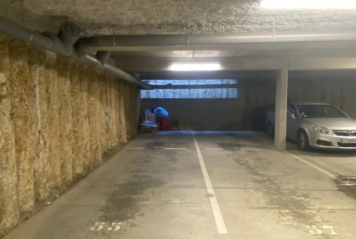 Appartement T4 lumineux avec terrasse et parking à Tournefeuille 
