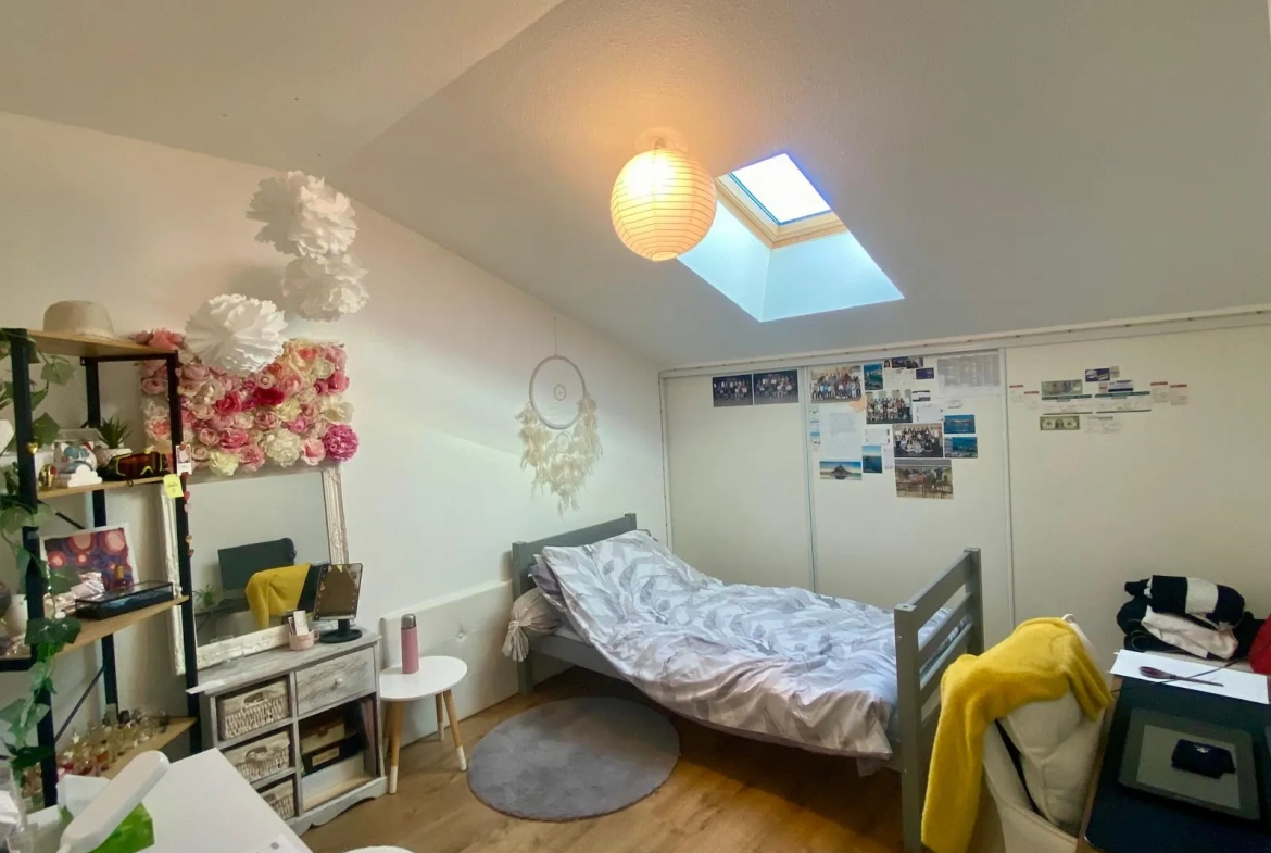 Appartement T4 lumineux avec terrasse et parking à Tournefeuille 