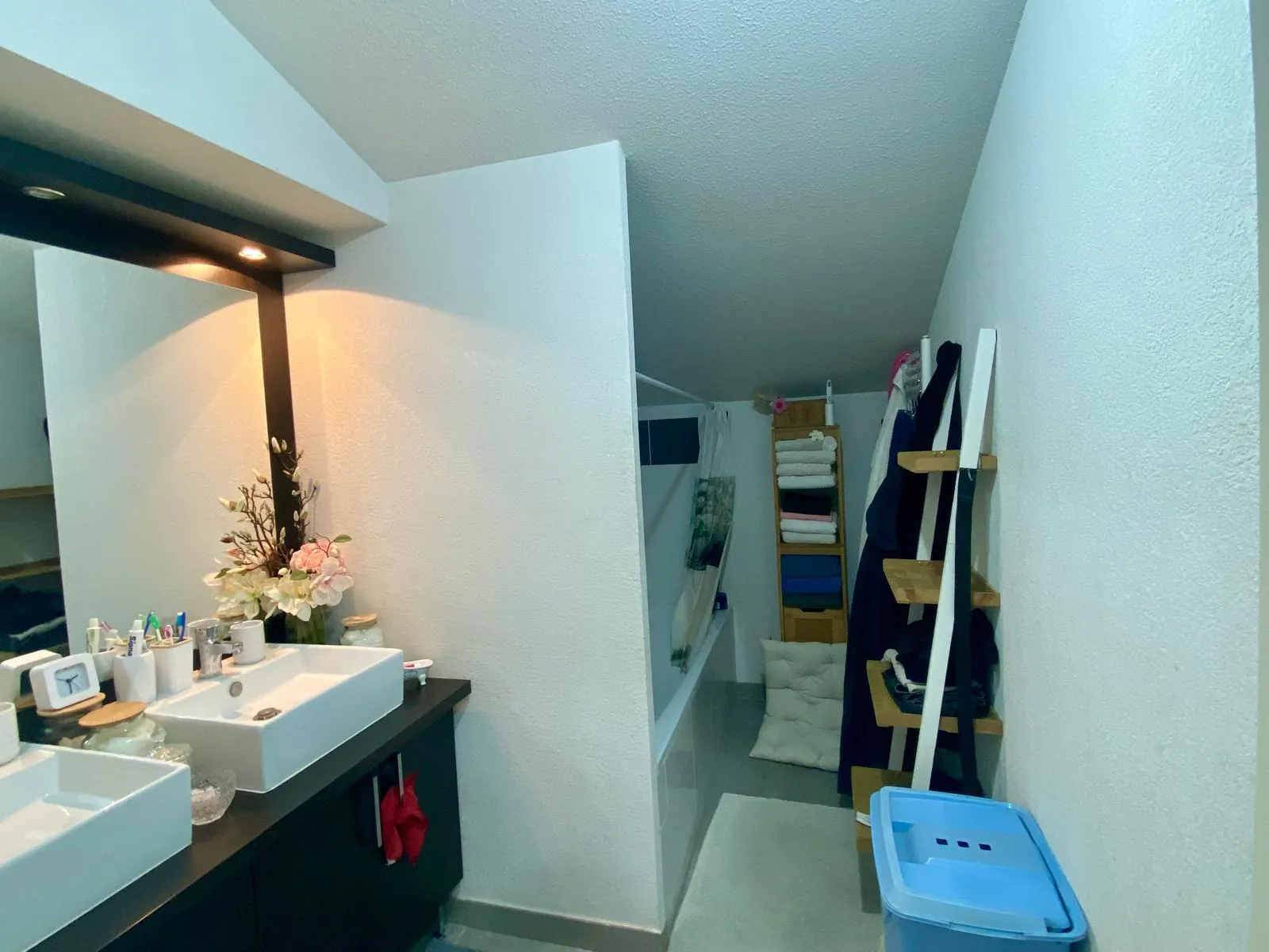 Appartement T4 lumineux avec terrasse et parking à Tournefeuille 