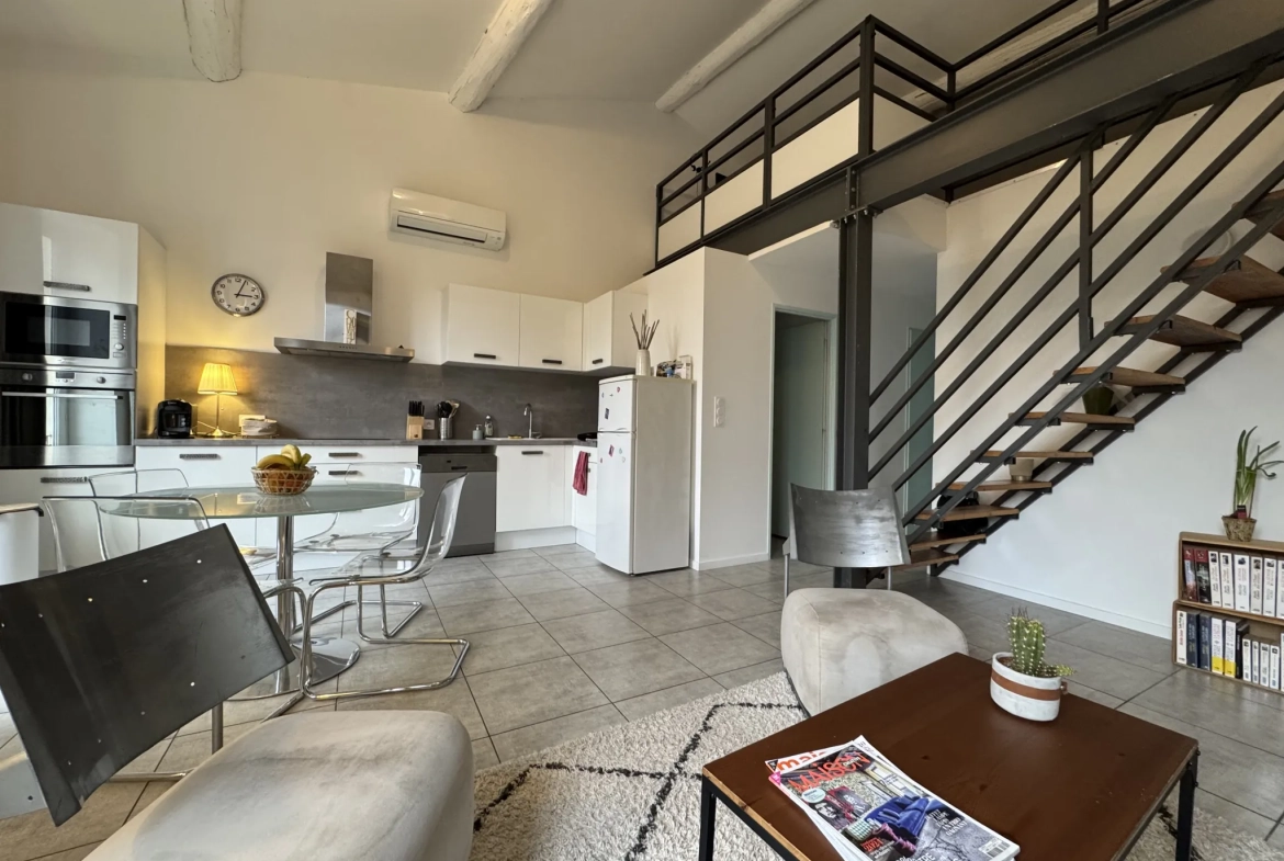 Appartement d'exception à Nîmes, 132 m² avec mezzanine dans le quartier Révolution 