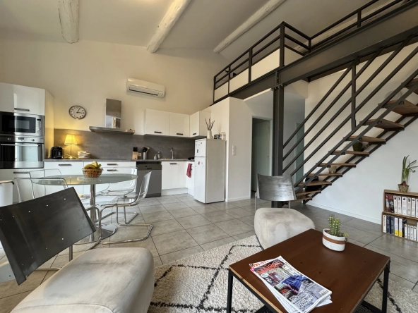 Appartement d'exception à Nîmes, 132 m² avec mezzanine dans le quartier Révolution 