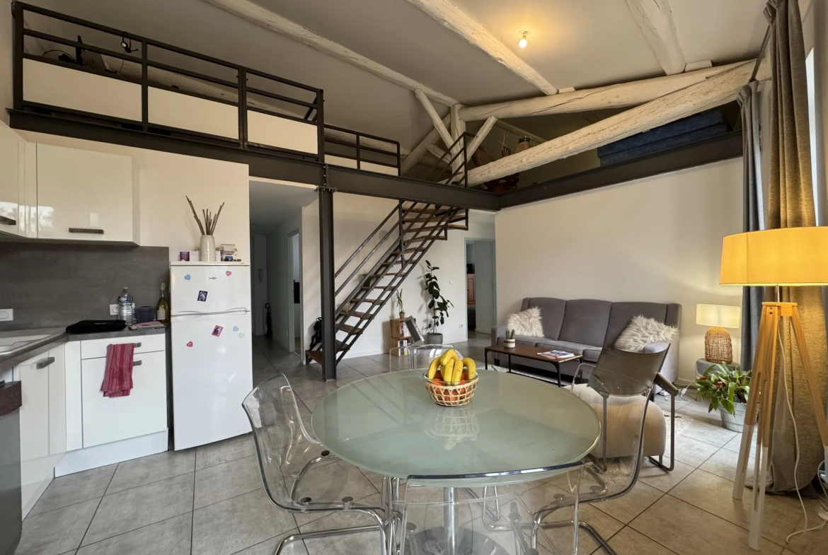 Appartement d'exception à Nîmes, 132 m² avec mezzanine dans le quartier Révolution 