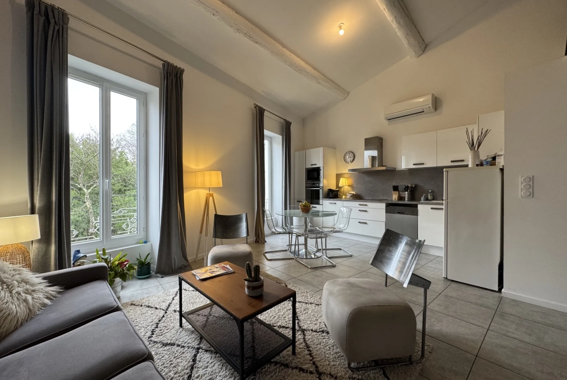 Appartement d'exception à Nîmes, 132 m² avec mezzanine dans le quartier Révolution 